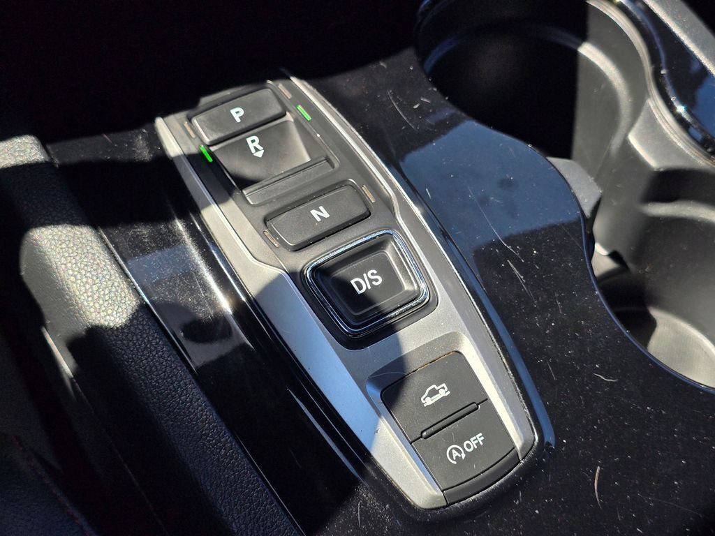 Used 2020 Honda Ridgeline Black Edition image 32