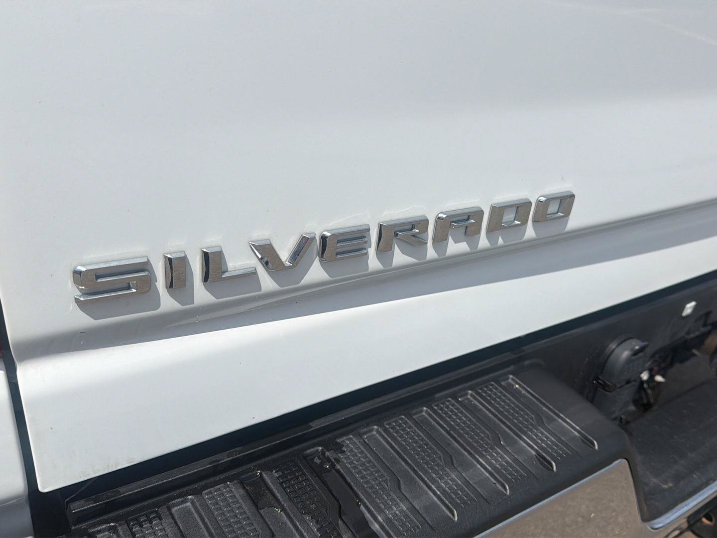 Used 2024 Chevrolet Silverado 2500 LT AWD/4WD image 11