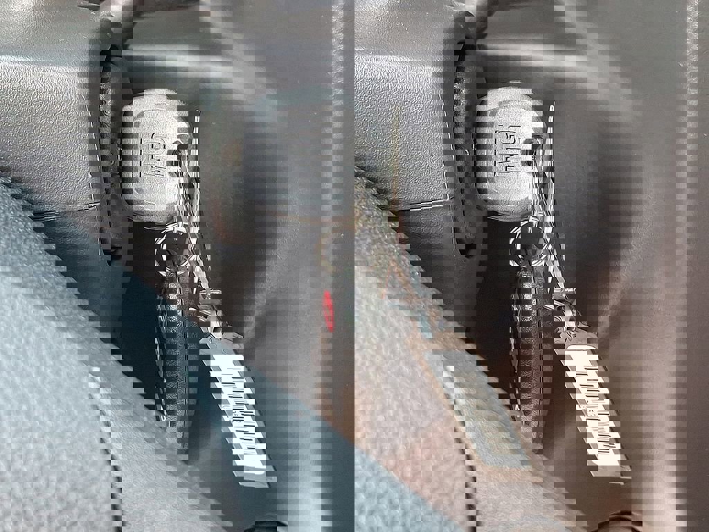 New 2025 Chevrolet Express 3500 w/ Driver Convenience Package image 12