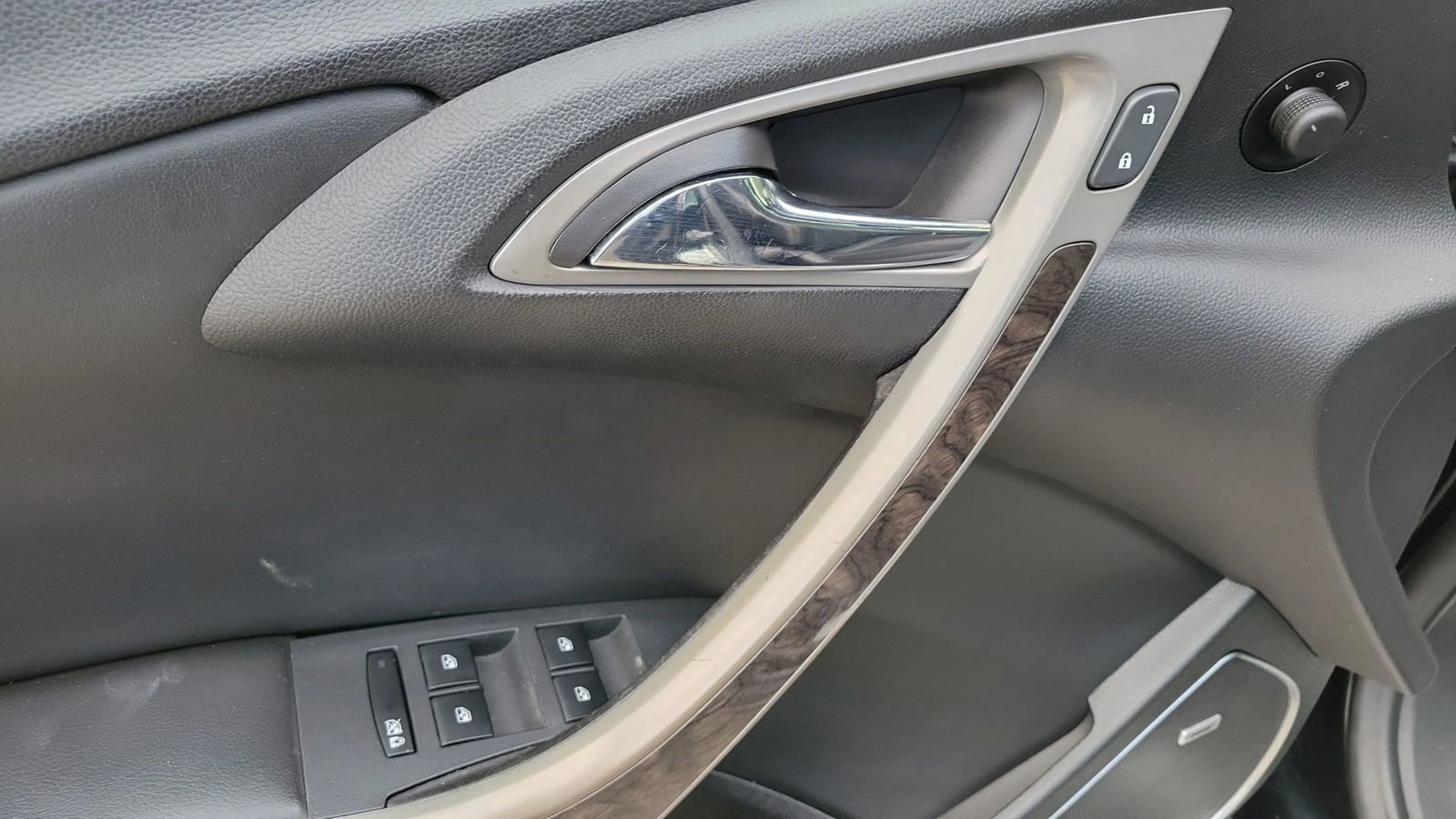 Used 2013 Buick Verano Leather image 22