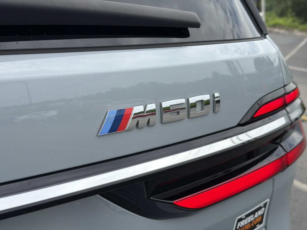 Used 2023 BMW X7 M60i w/ Executive Package AWD/4WD image 12