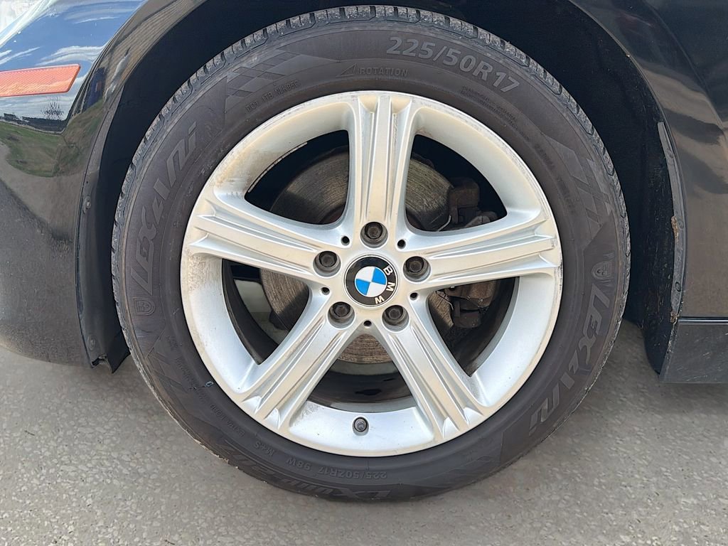 Used 2014 BMW 320i xDrive Sedan image 39