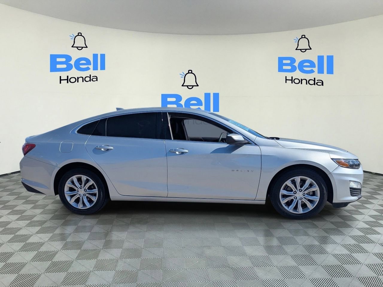 Used 2020 Chevrolet Malibu LT FWD image 5