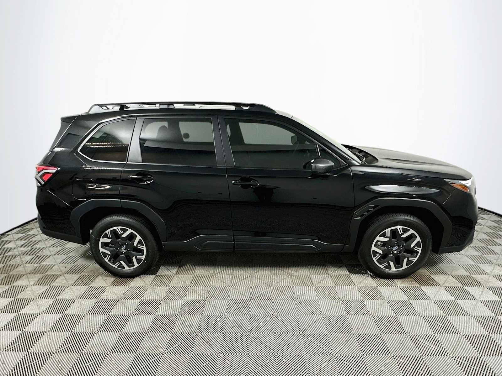 New 2026 Subaru Forester Premium AWD/4WD image 8