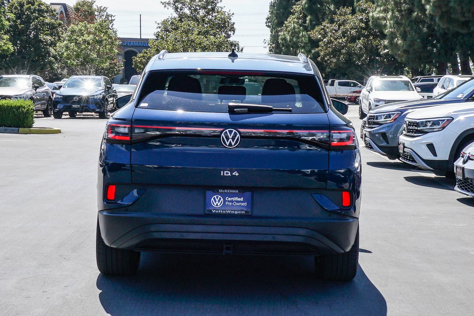Certified 2023 Volkswagen ID.4 Pro AWD/4WD image 7