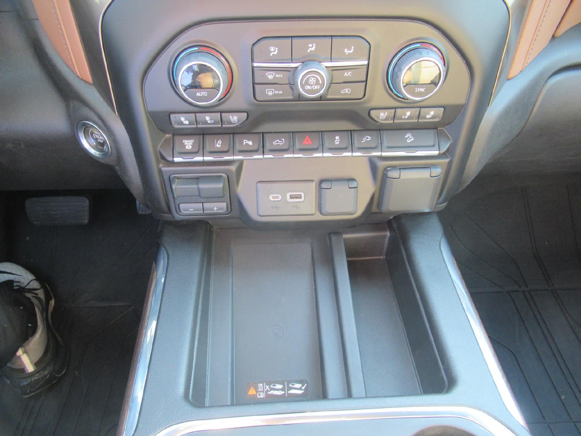 Certified 2023 Chevrolet Silverado 3500 High Country w/ Technology Package AWD/4WD image 13