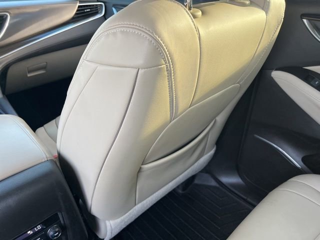 Used 2020 Buick Enclave Essence FWD image 15