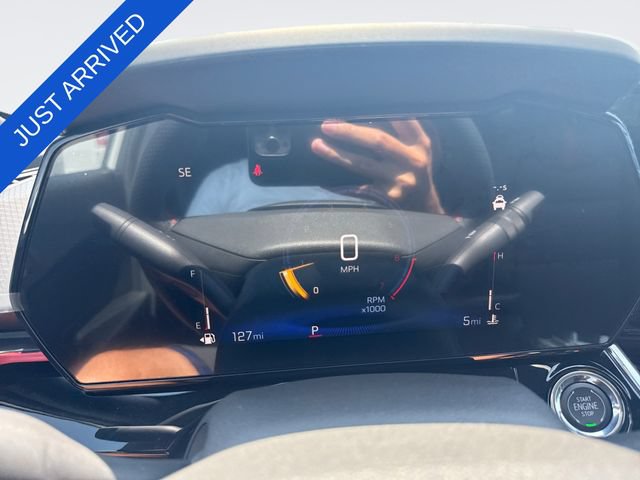 New 2026 Chevrolet Trax RS w/ Sunroof Package FWD image 15