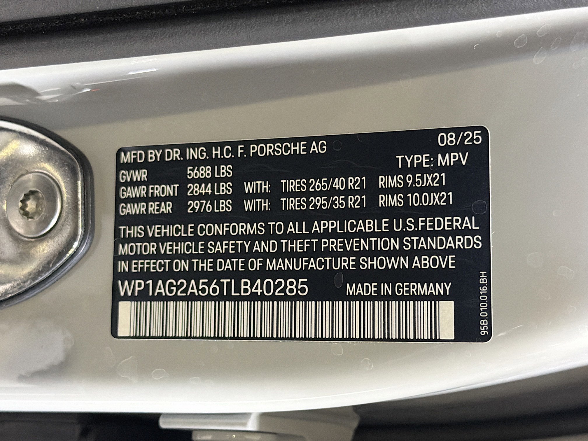Certified 2026 Porsche Macan S AWD/4WD image 44