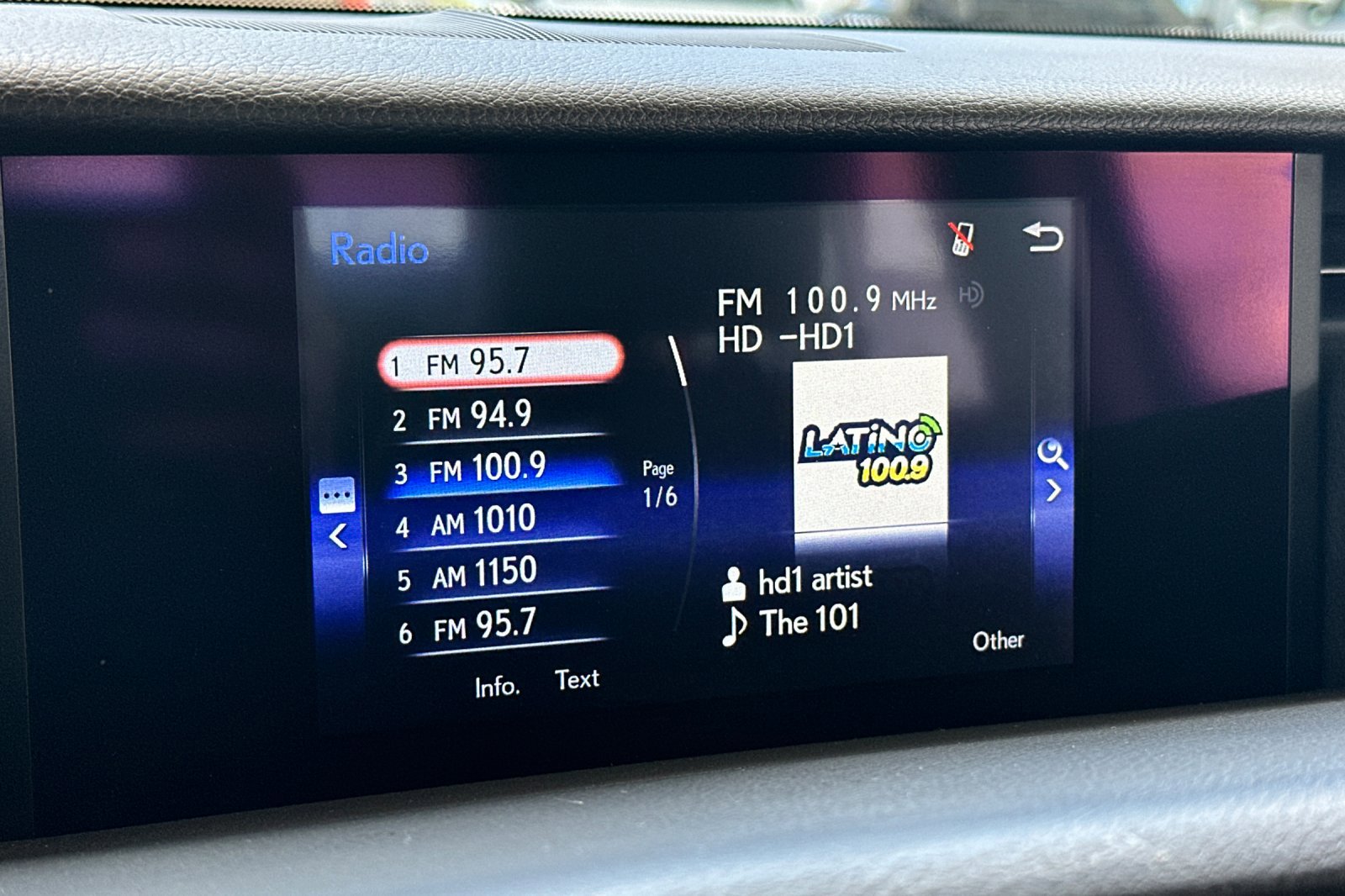 Used 2018 Lexus IS 300 w/ Accessory Package RWD image 17