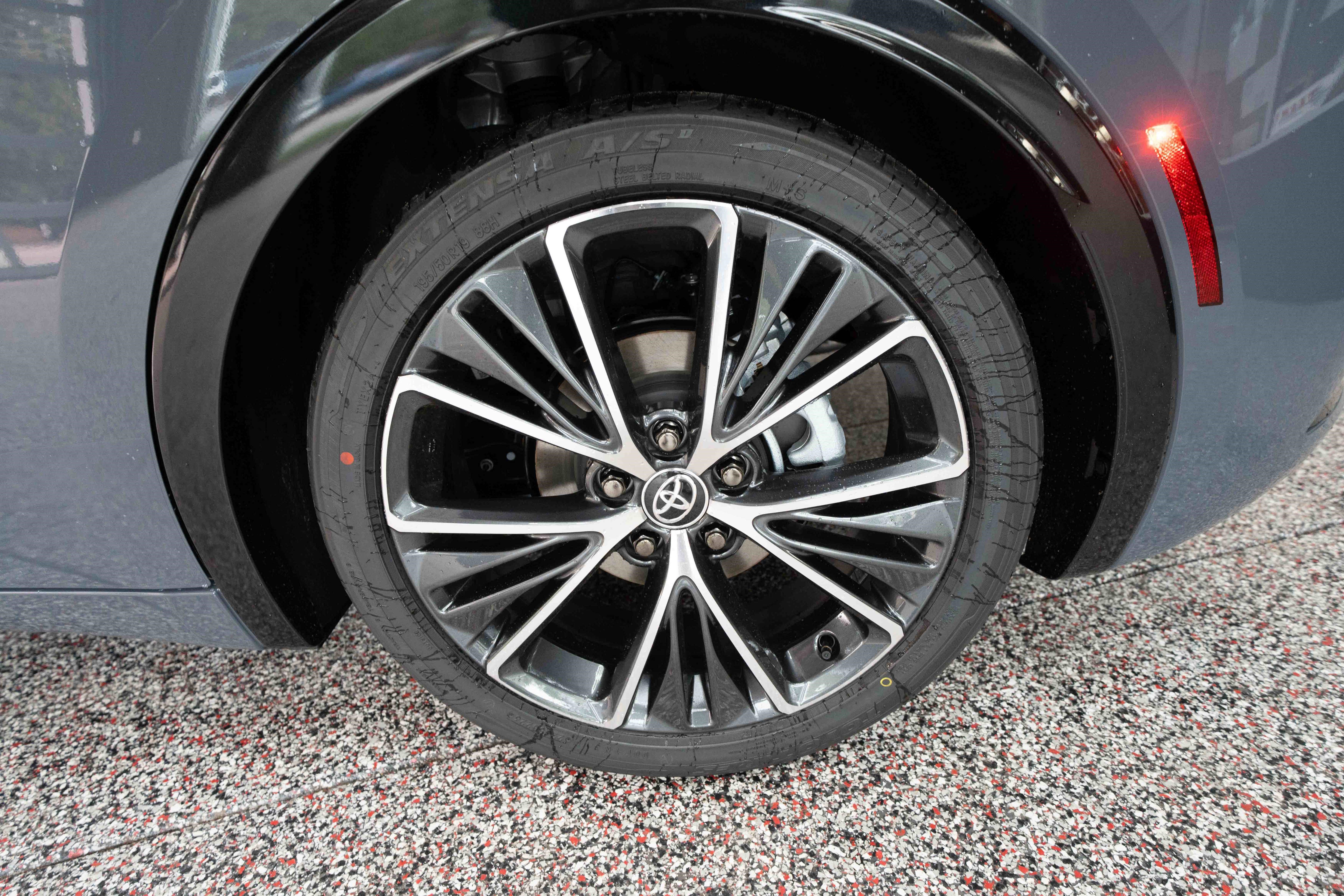 New 2026 Toyota Prius XLE image 28