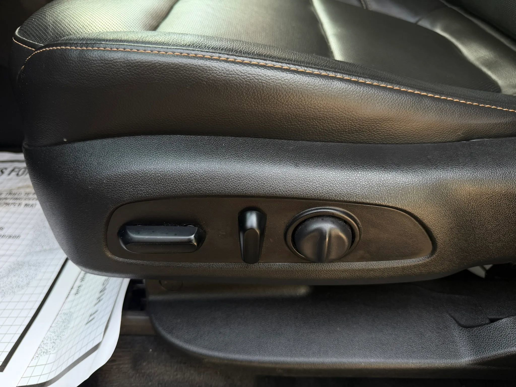 Used 2020 Chevrolet Traverse Premier image 24