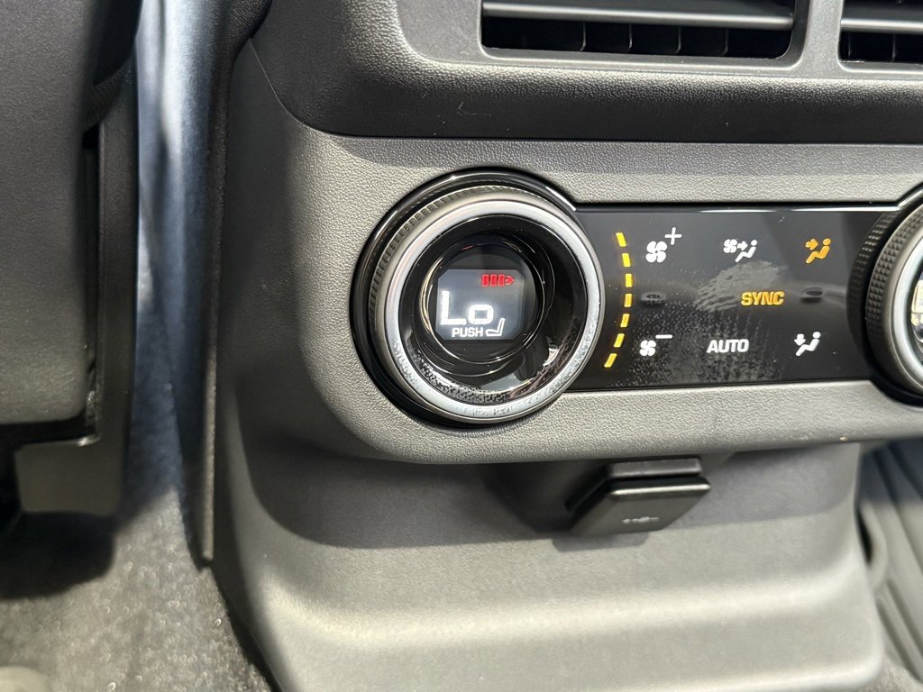 New 2026 Land Rover Range Rover Velar Dynamic SE image 36