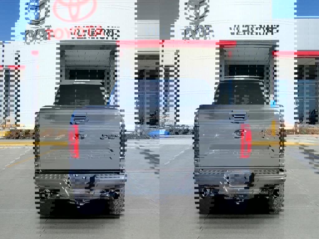 Used 2020 Ford F150 Raptor w/ Equipment Group 802A Luxury image 7