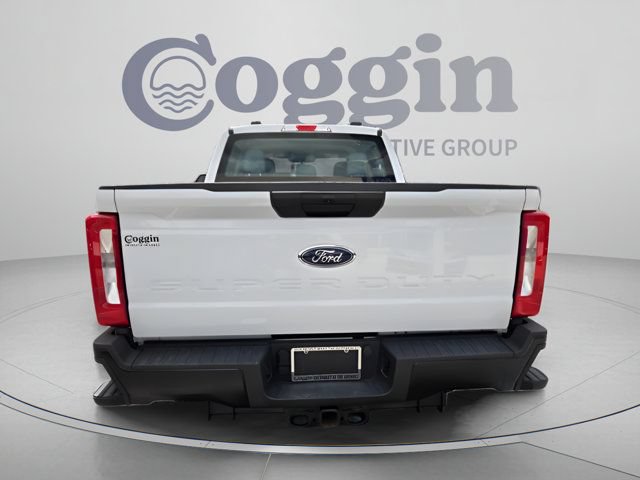 Used 2026 Ford F250 XL AWD/4WD image 4