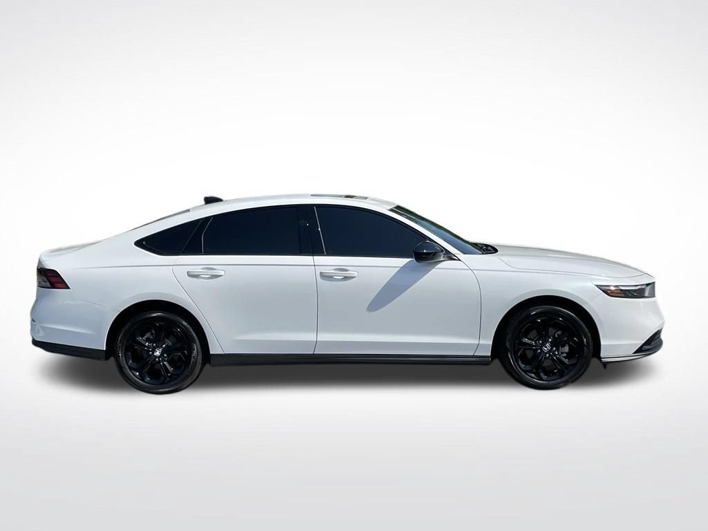 Certified 2025 Honda Accord SE image 7