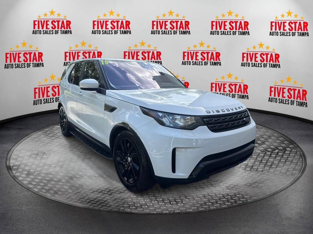 Used 2018 Land Rover Discovery SE image 1