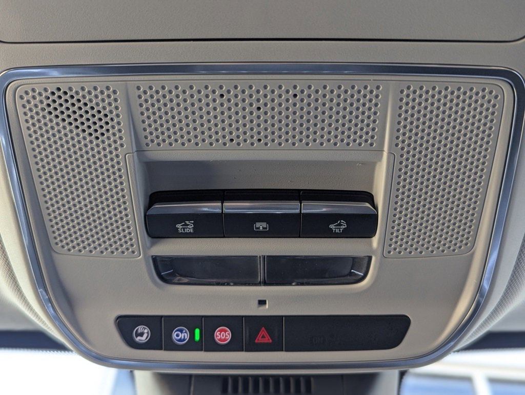 New 2026 GMC Terrain Denali w/ LPO, Floor Liner Package image 28