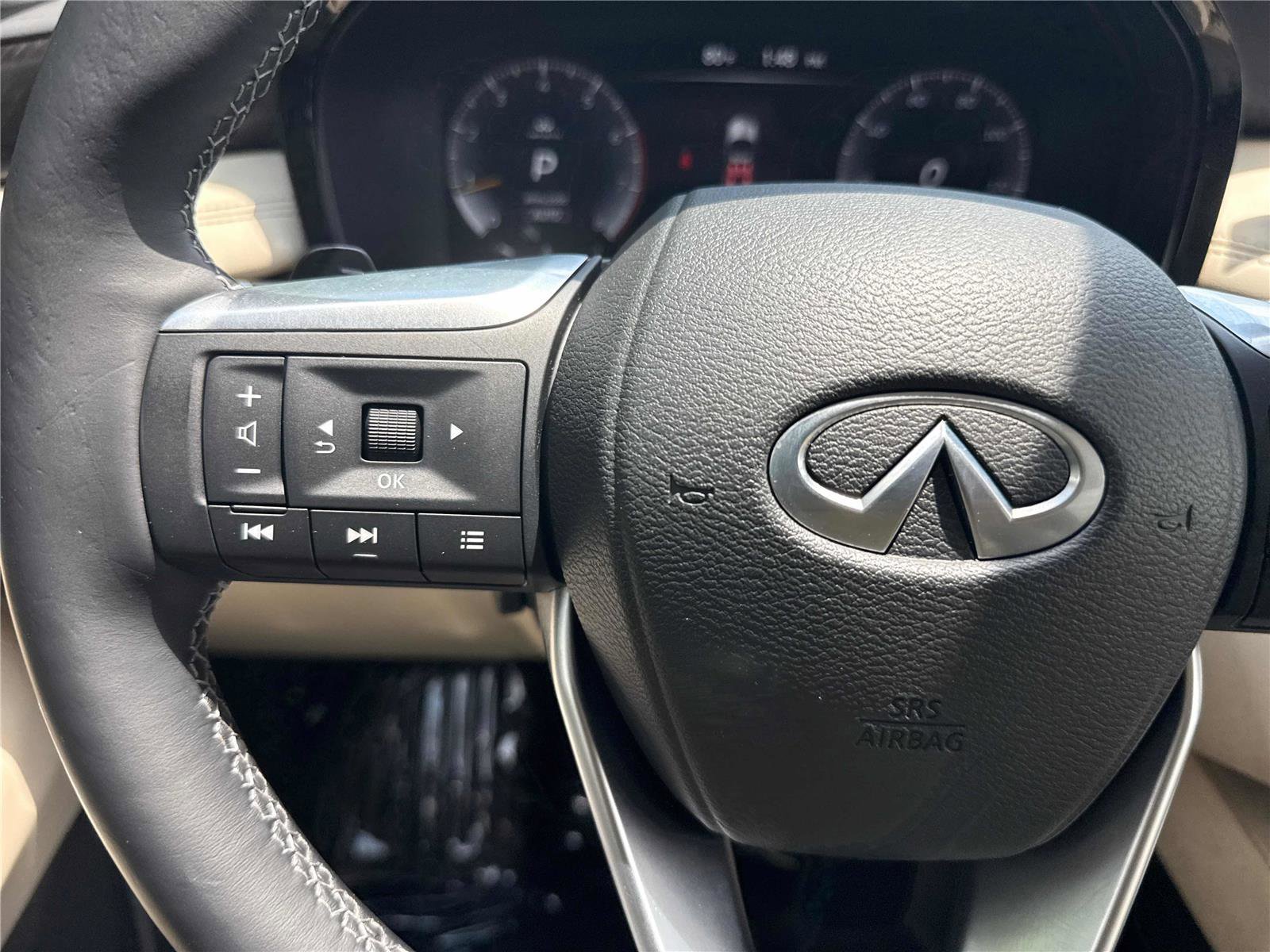Certified 2025 INFINITI QX60 Sensory w/ Vision Package AWD/4WD image 18
