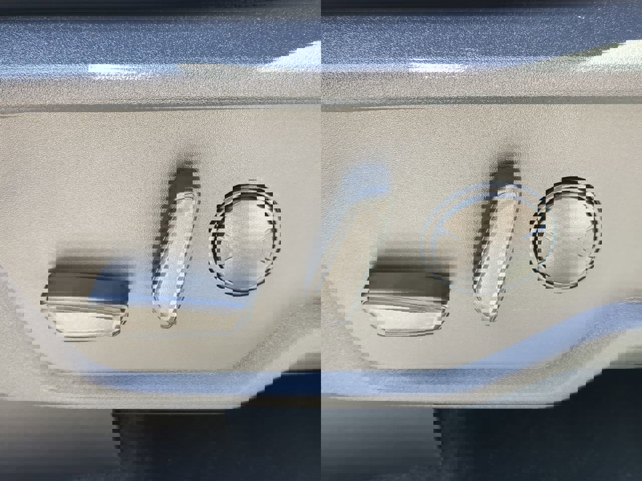 New 2026 Ford Bronco Outer Banks AWD/4WD image 28