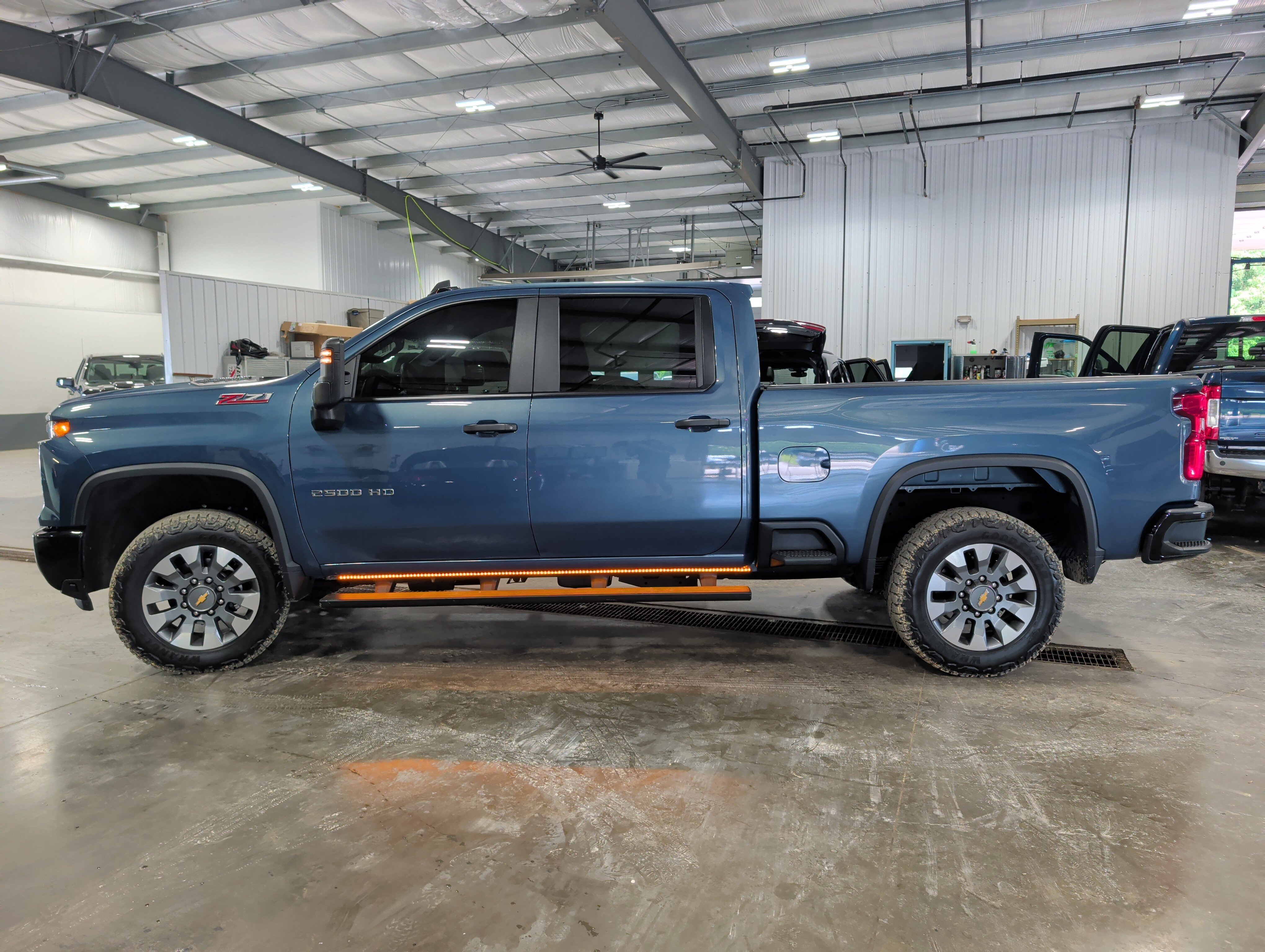 Used 2025 Chevrolet Silverado 2500 Custom w/ Custom Value Package AWD/4WD image 5