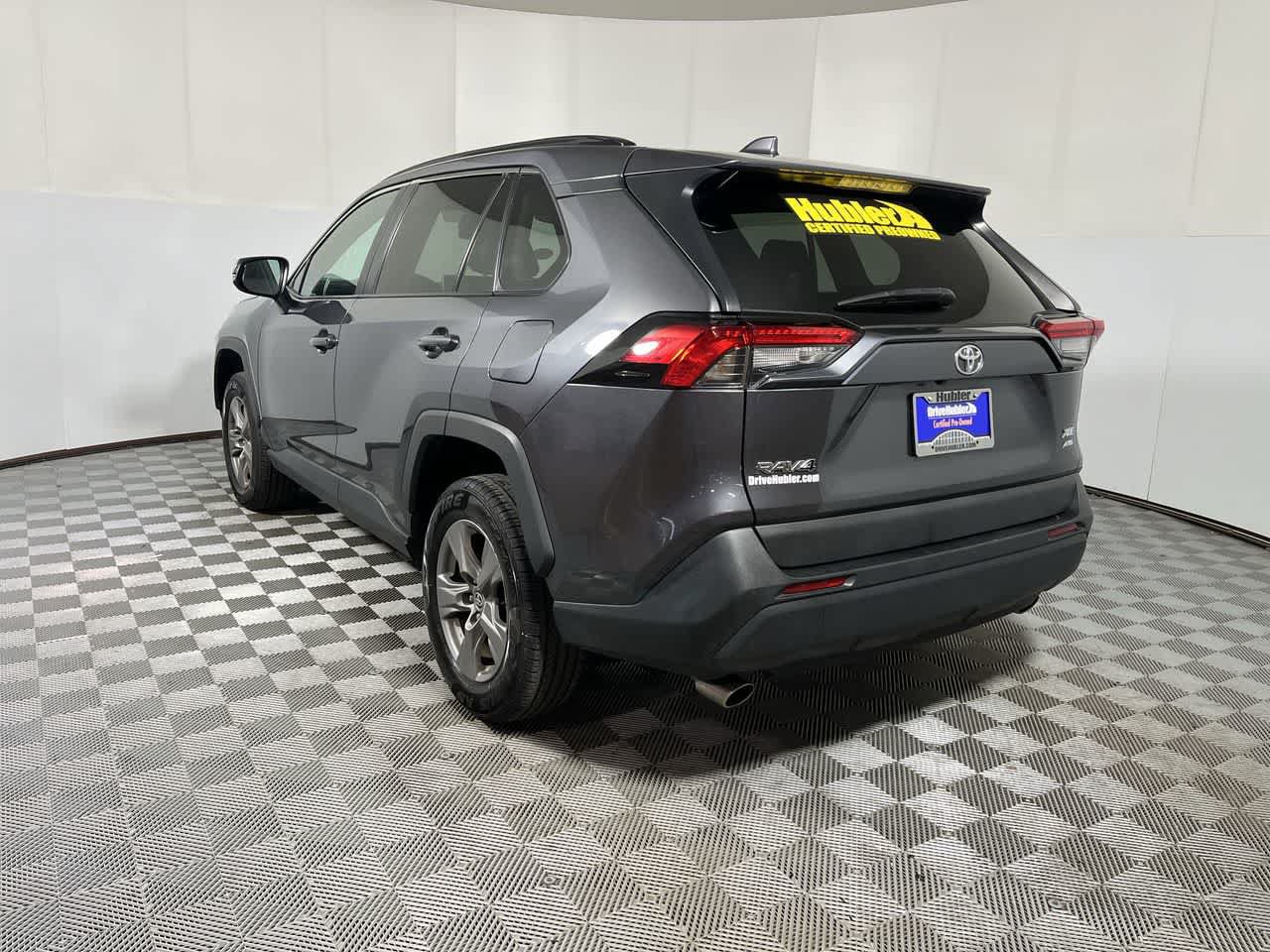 Used 2024 Toyota RAV4 XLE AWD/4WD image 6
