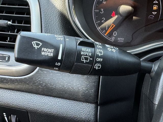Used 2017 Jeep Grand Cherokee Altitude AWD/4WD image 21