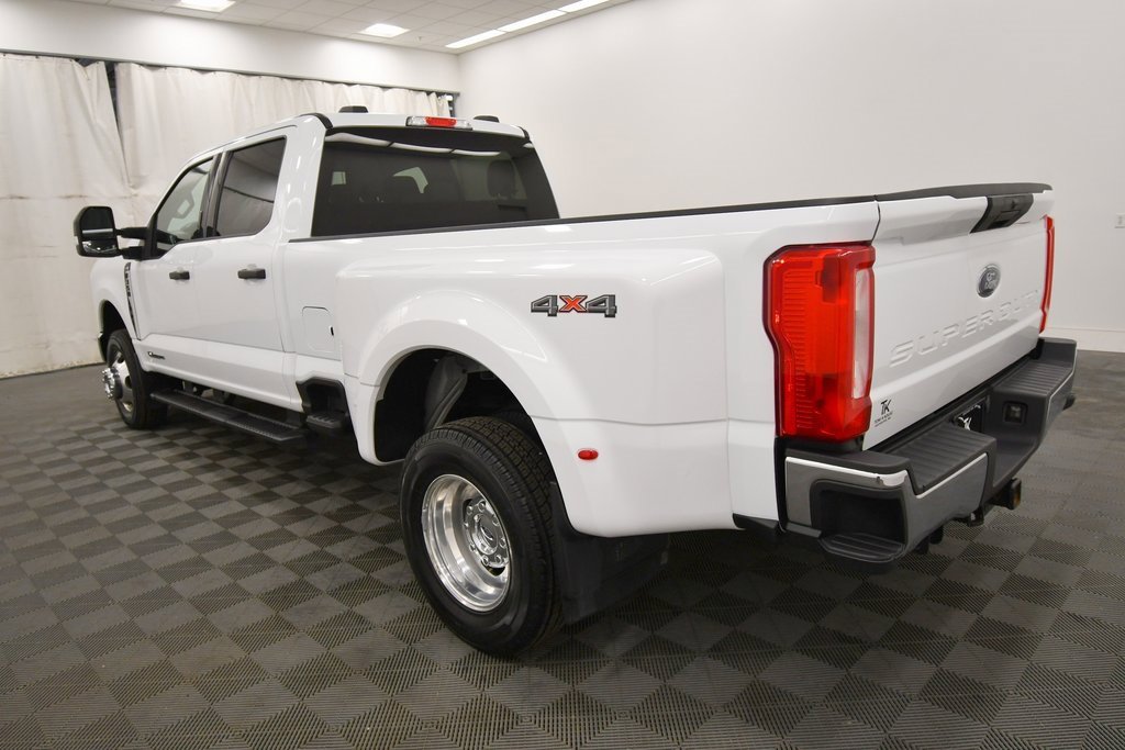 Used 2023 Ford F350 XLT image 5