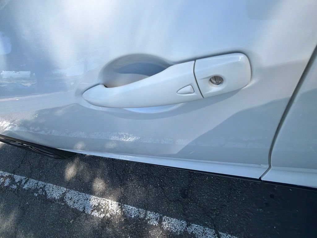 Used 2019 Nissan Kicks SR FWD image 30