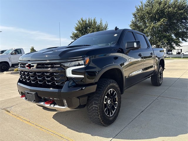Used 2024 Chevrolet Silverado 1500 ZR2 w/ Technology Package image 8