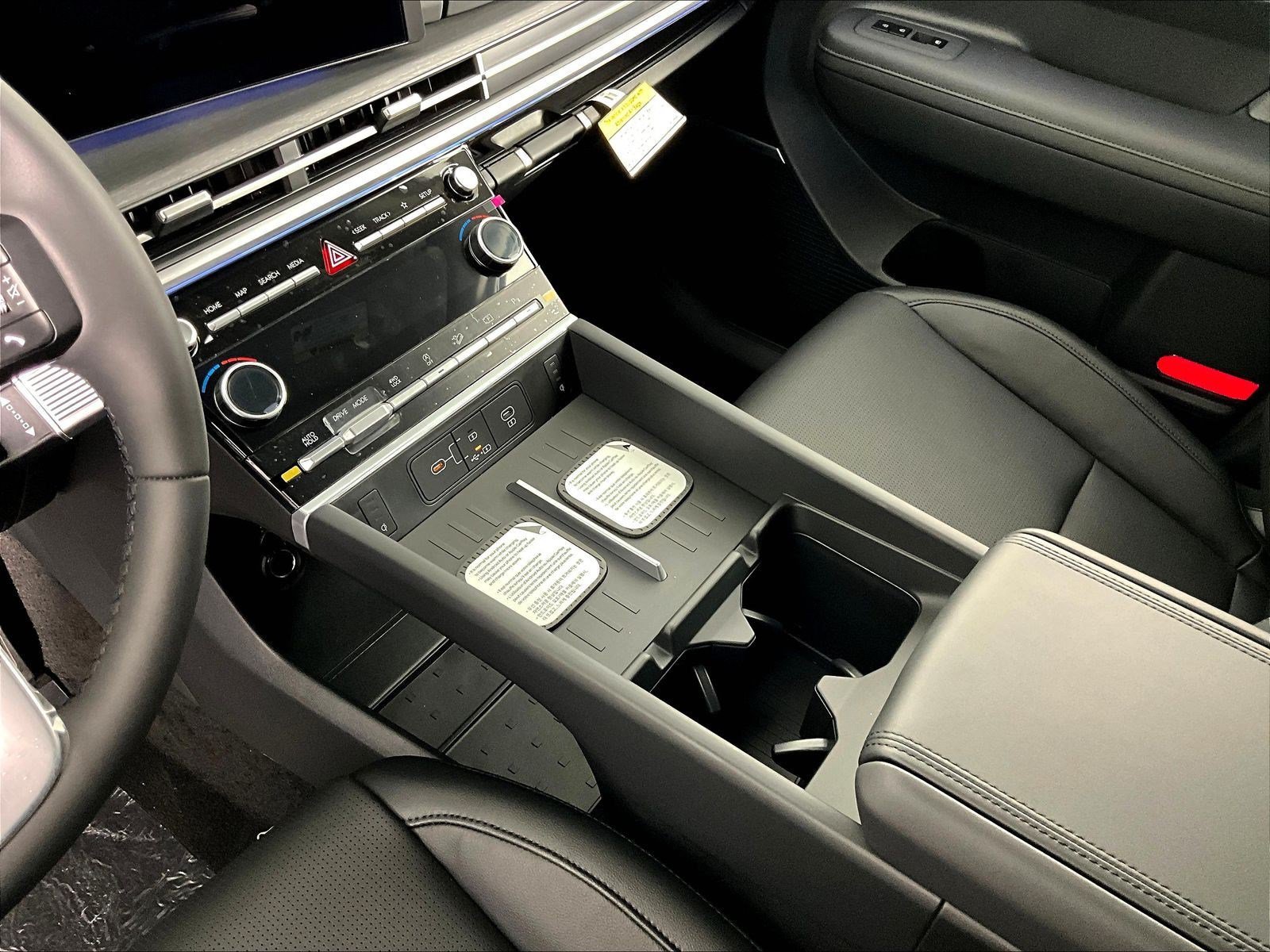 New 2026 Hyundai Santa Fe Limited AWD/4WD image 12