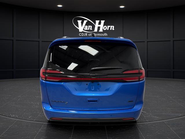 New 2026 Chrysler Pacifica Select image 14