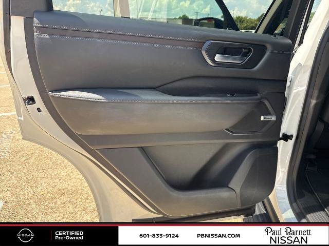 Certified 2025 Nissan Armada SL w/ Captain's Chari Seat Package AWD/4WD image 20