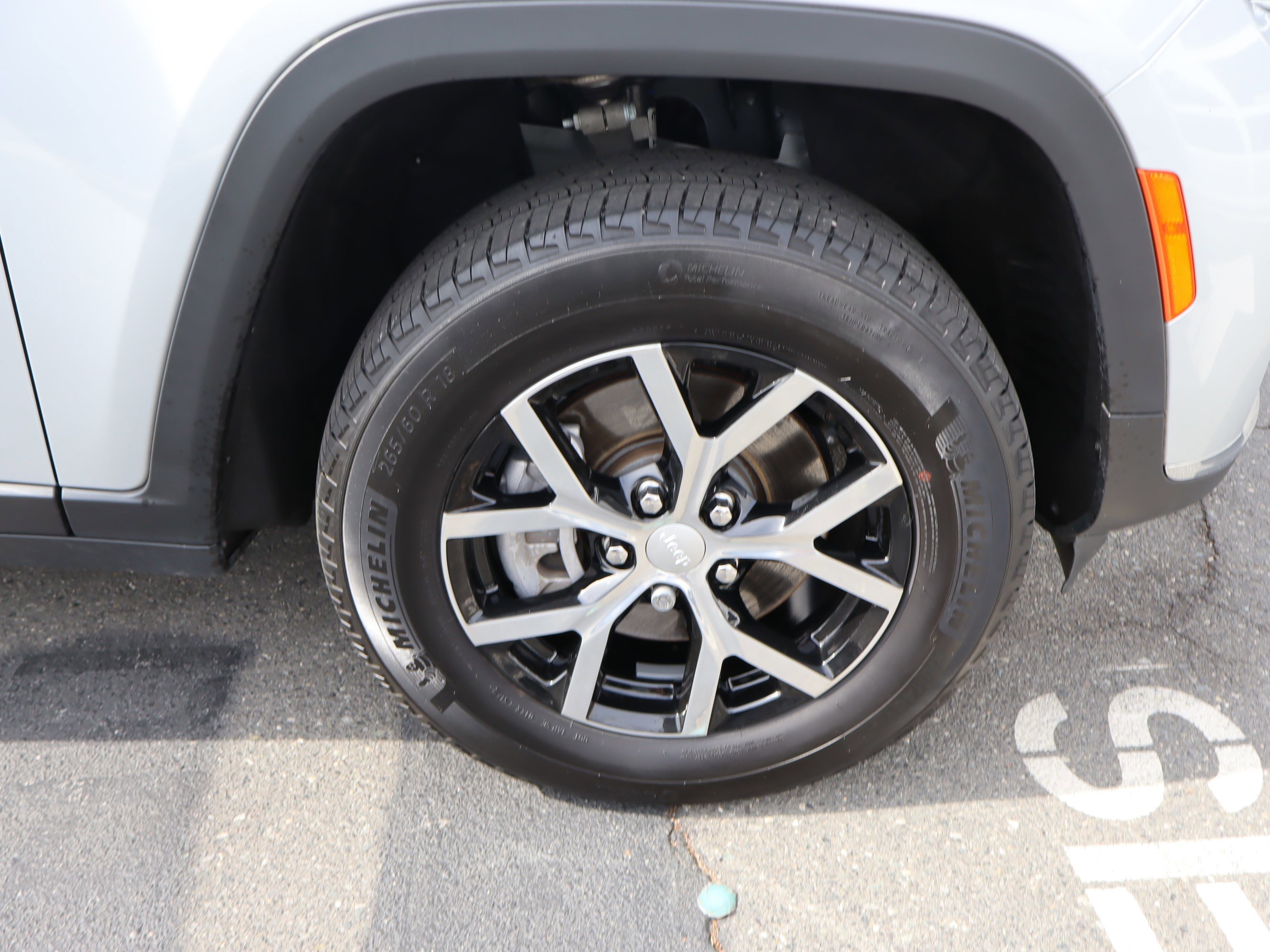 Used 2023 Jeep Grand Cherokee L Limited image 40