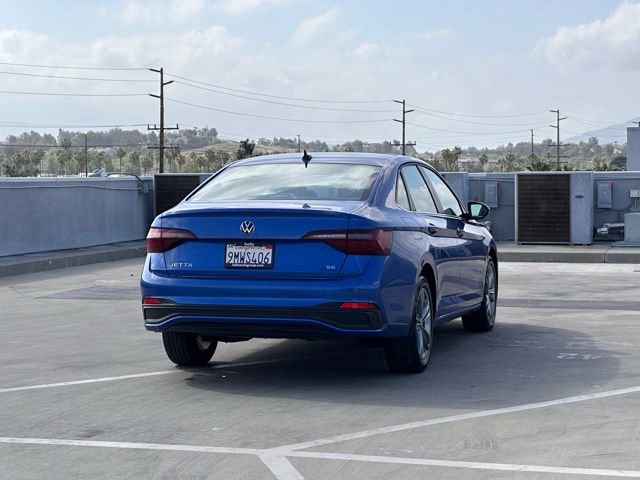 Used 2024 Volkswagen Jetta SE FWD image 32