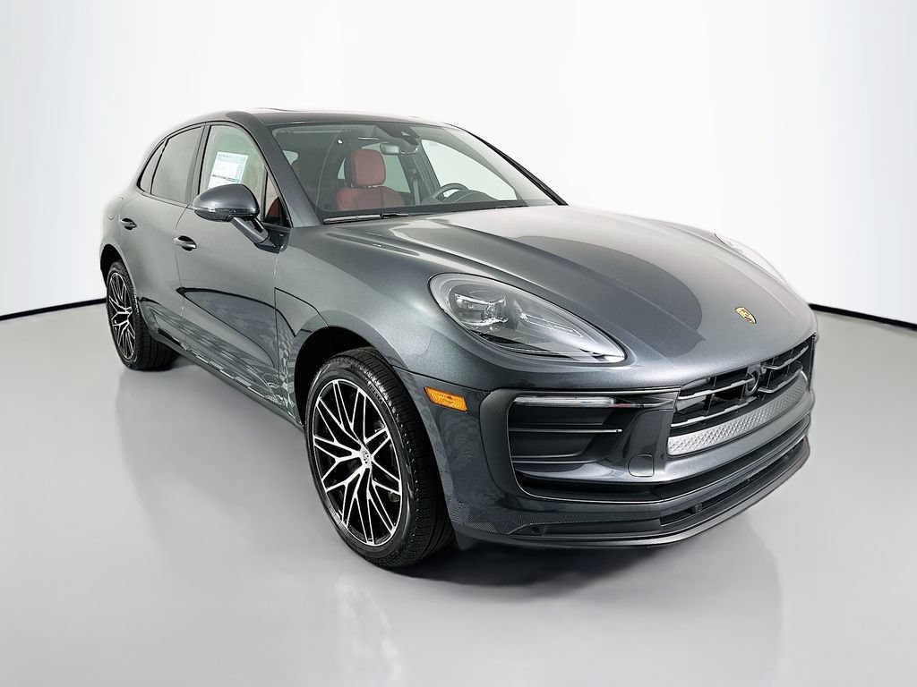 New 2026 Porsche Macan AWD/4WD image 7
