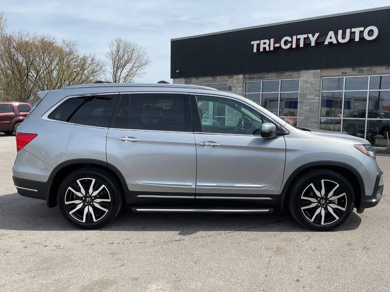Used 2019 Honda Pilot Touring image 9