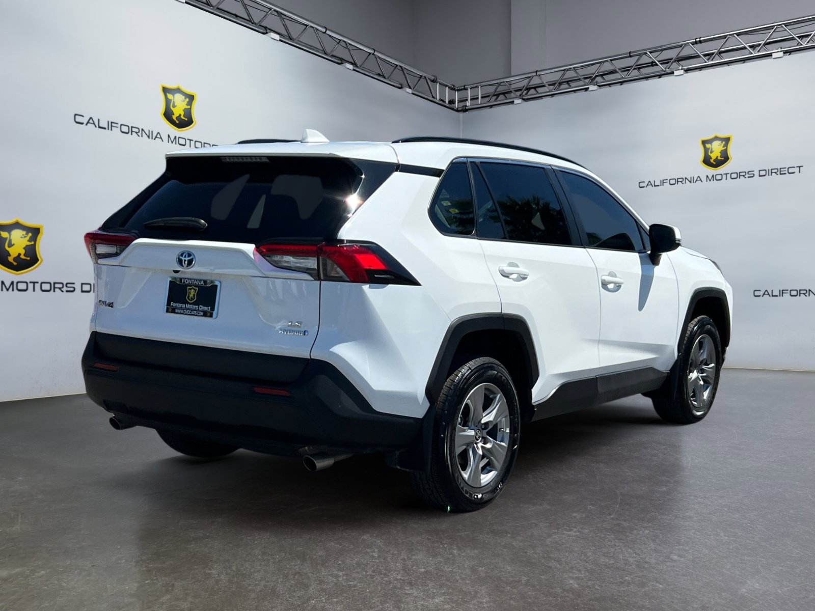 Used 2024 Toyota RAV4 LE image 5