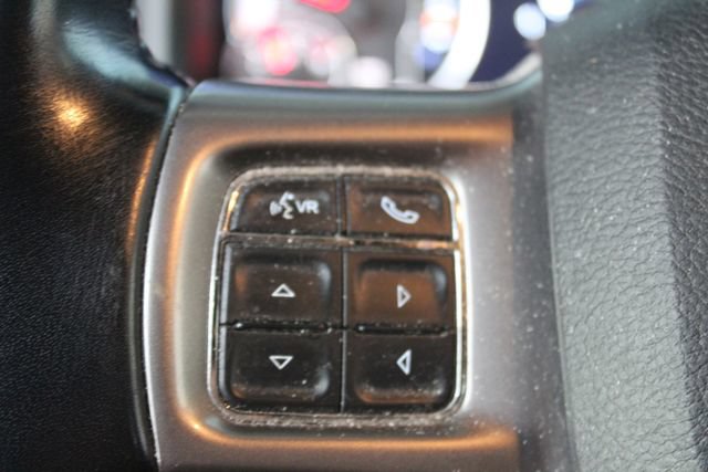 Used 2022 RAM 1500 Warlock AWD/4WD image 16