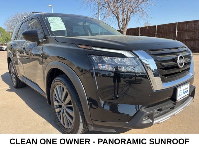 Used 2025 Nissan Pathfinder SL w/ SL Premium Package FWD image 2