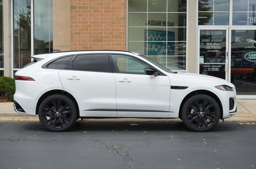 Used 2025 Jaguar F-PACE R-Dynamic S AWD/4WD image 7