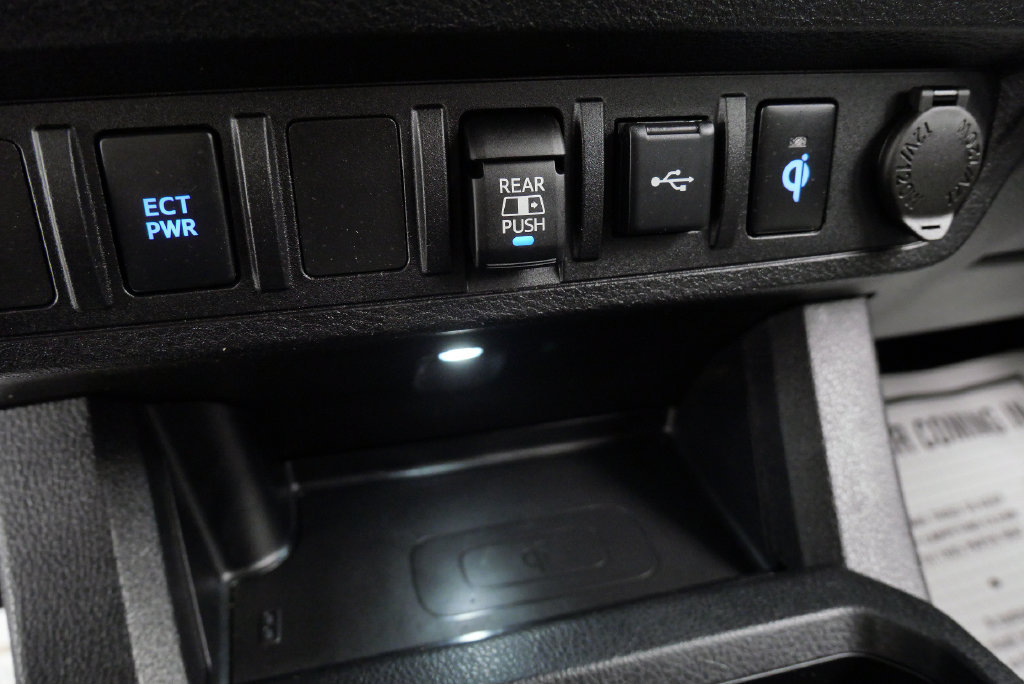 Used 2023 Toyota Tacoma TRD Sport AWD/4WD image 26