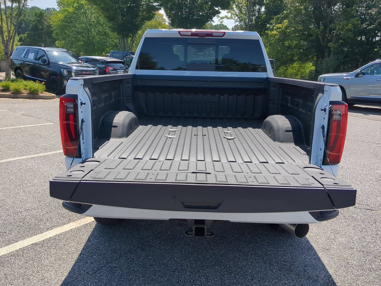 New 2026 GMC Sierra 2500 Denali w/ Denali Reserve Package AWD/4WD image 27