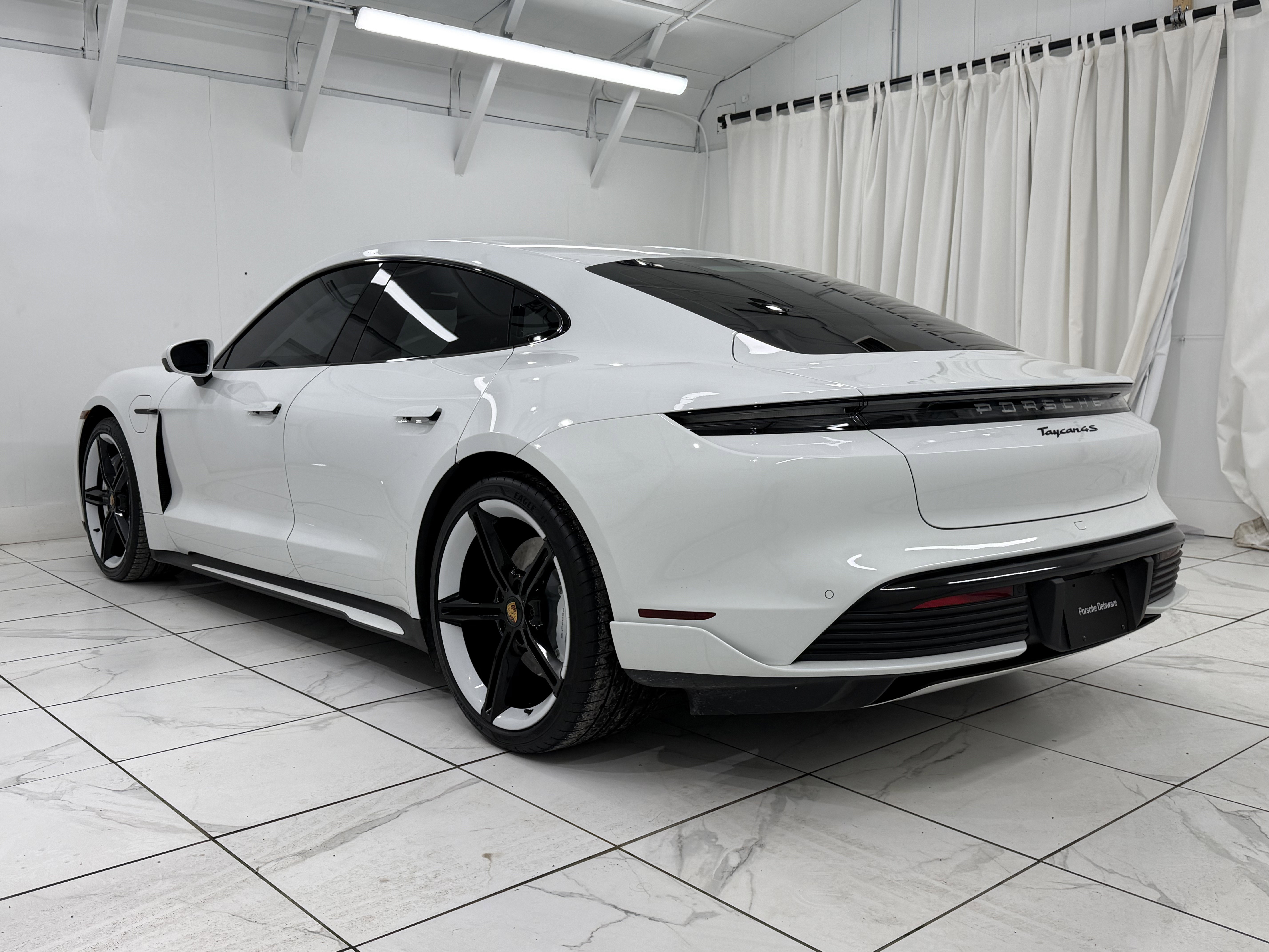 Certified 2023 Porsche Taycan 4S image 3