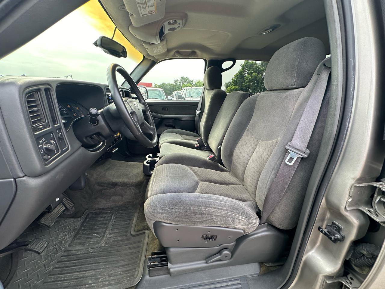Used 2003 Chevrolet Silverado 2500 LS RWD image 13
