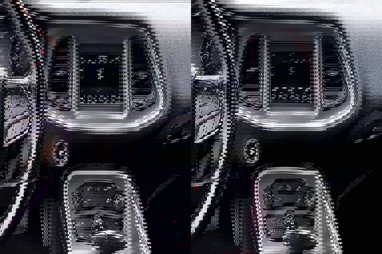 Used 2021 Dodge Challenger SXT w/ Blacktop Package image 6