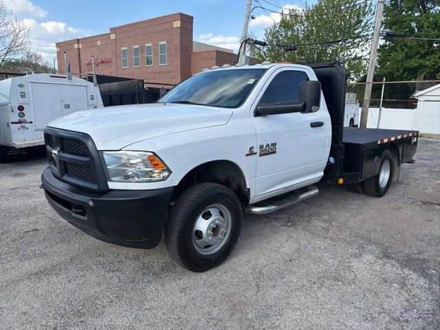 Used 2016 RAM 3500 Tradesman w/ Power & Remote Entry Group RWD image 2