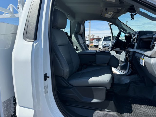 New 2026 Ford F350 XL w/ XL Chrome Package RWD image 23