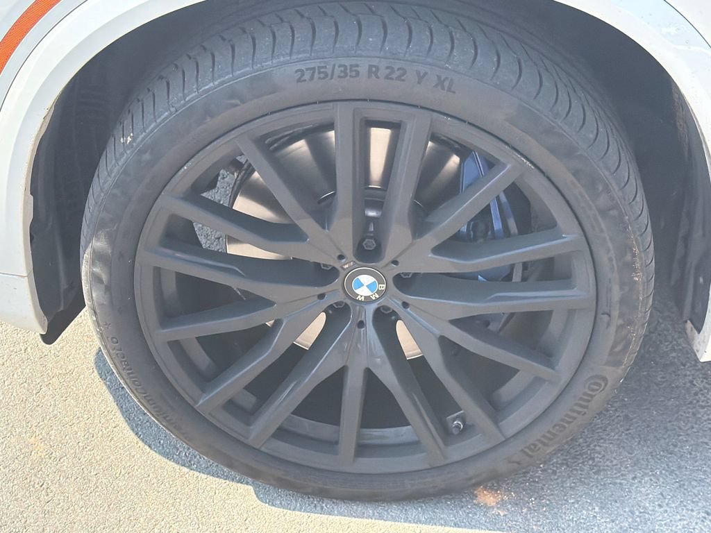 Used 2020 BMW X5 xDrive40i w/ M Sport Package AWD/4WD image 11