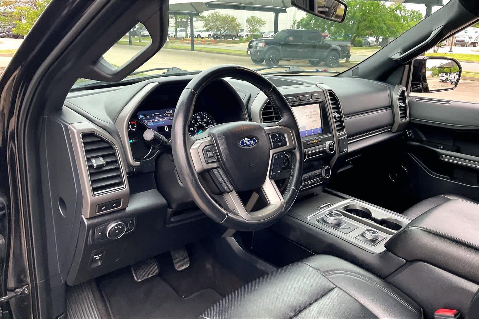 Used 2021 Ford Expedition XLT AWD/4WD image 17